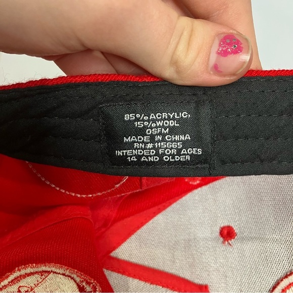 Marvel Deadpool embroidered red icons SnapBack hat - Picture 8 of 8